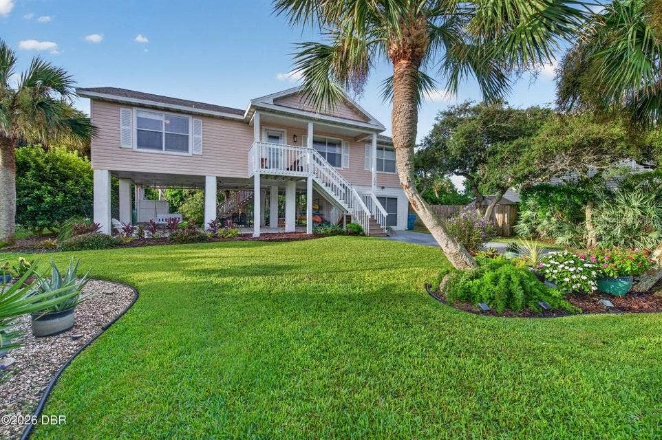 124 AVALON DRIVE, Ormond Beach, FL 32176 124 AVALON DRIVE, Ormond Beach, FL 32176