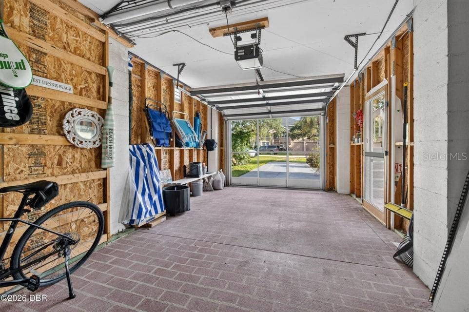 124 AVALON DRIVE, Ormond Beach, FL 32176 124 AVALON DRIVE, Ormond Beach, FL 32176