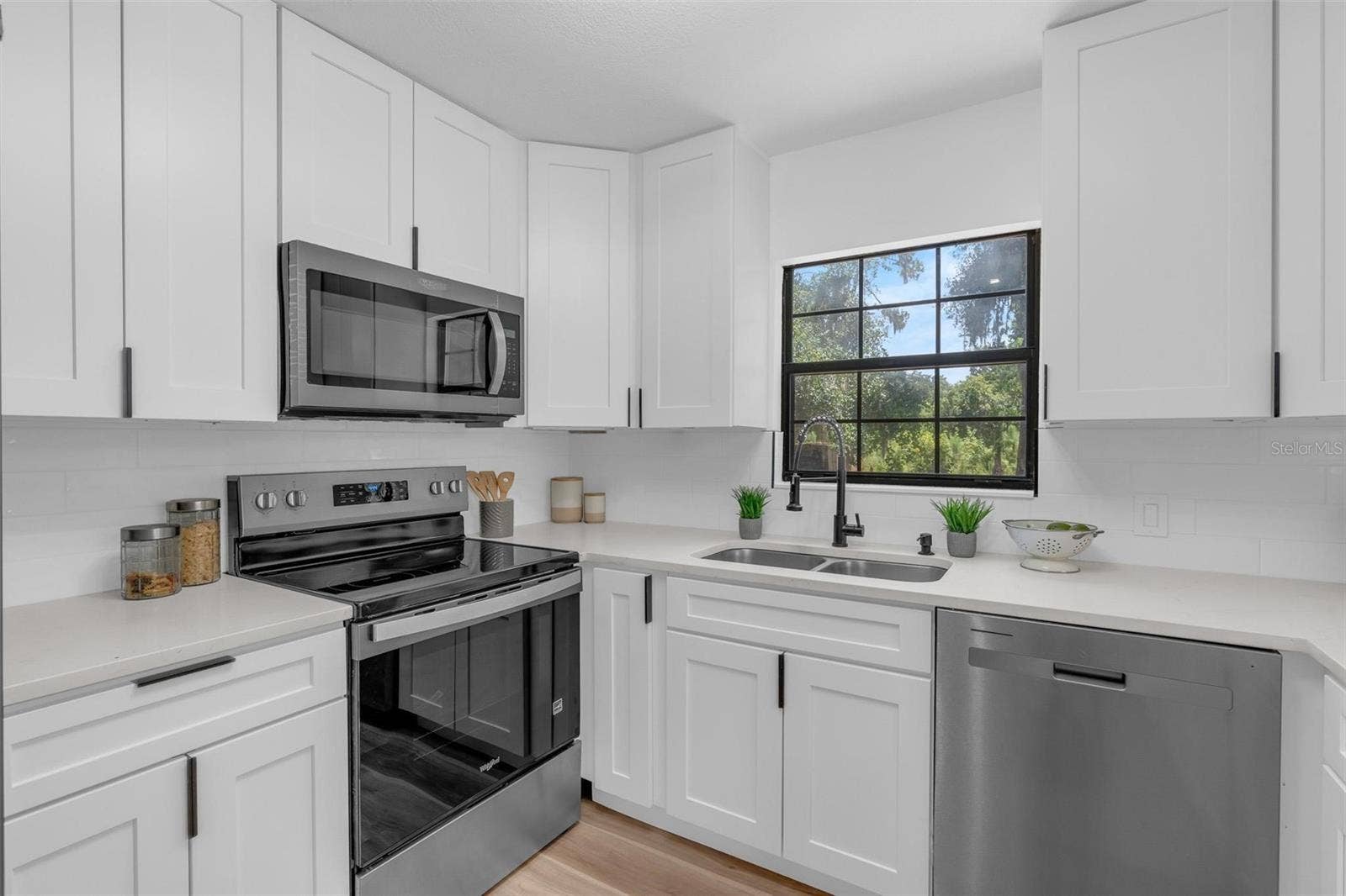 31018 COVE ROAD, Tavares, FL 32778 31018 COVE ROAD, Tavares, FL 32778