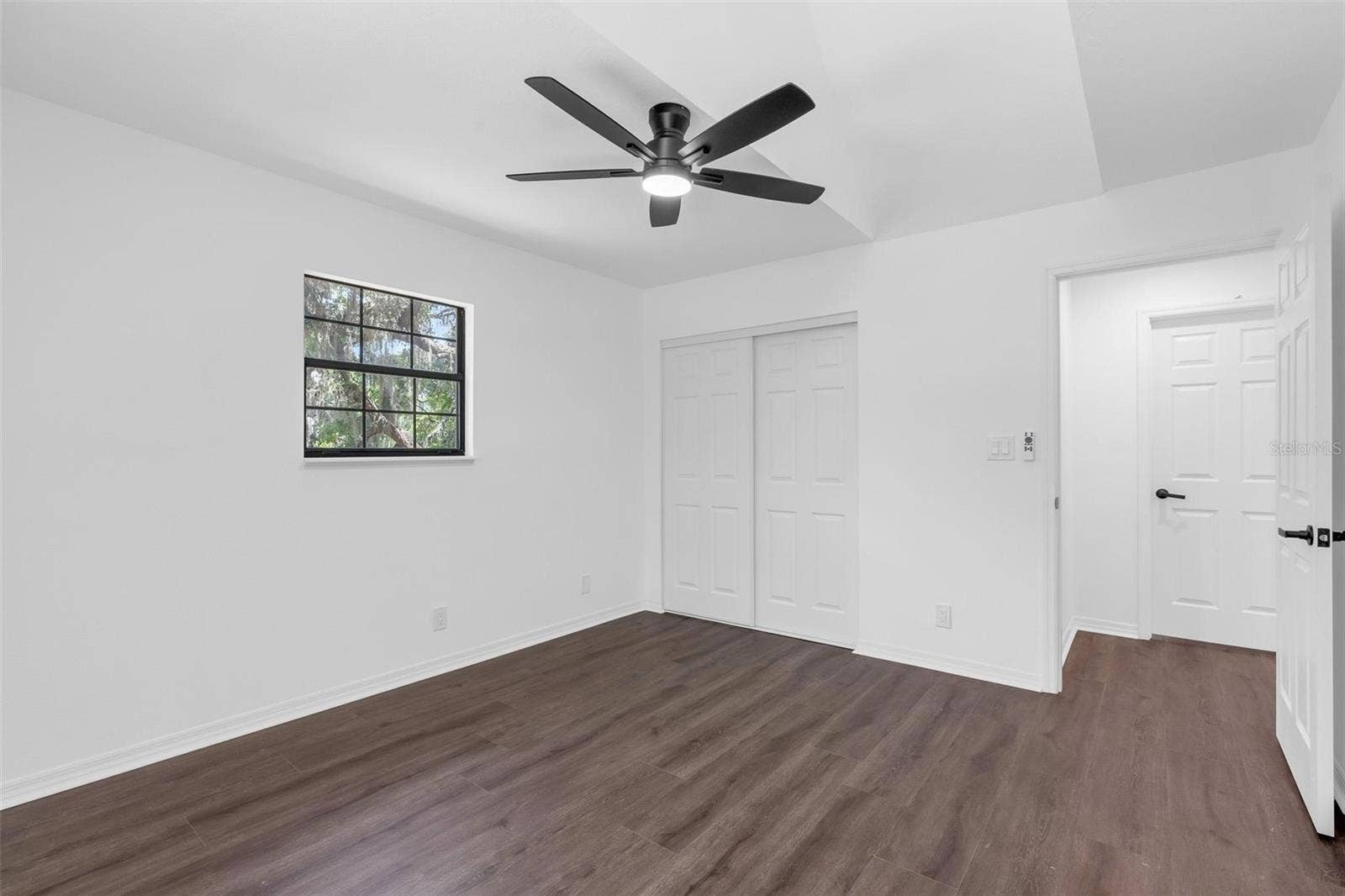 31018 COVE ROAD, Tavares, FL 32778 31018 COVE ROAD, Tavares, FL 32778