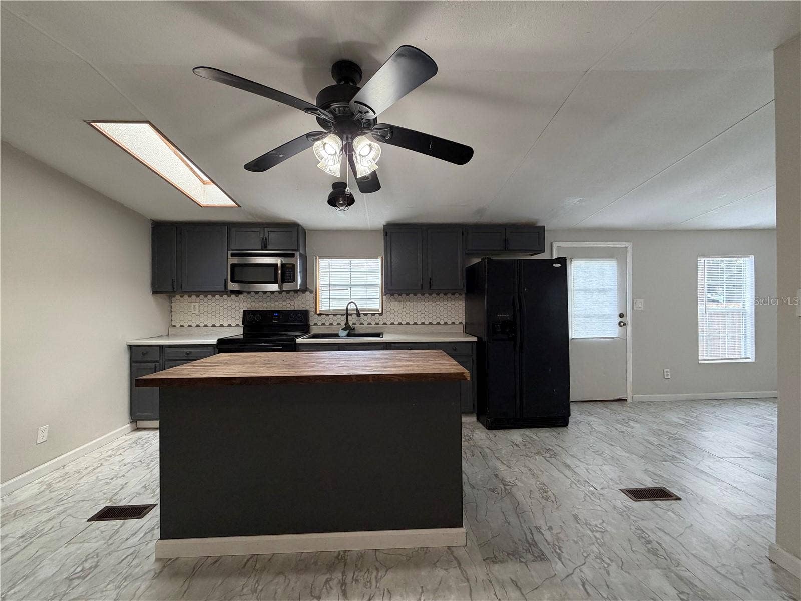 1133 AVENUE G, Ormond Beach, FL 32174 1133 AVENUE G, Ormond Beach, FL 32174