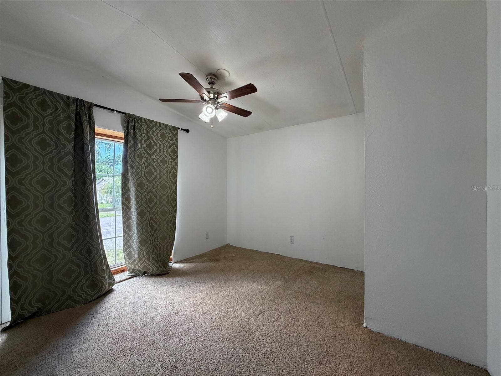 1133 AVENUE G, Ormond Beach, FL 32174 1133 AVENUE G, Ormond Beach, FL 32174