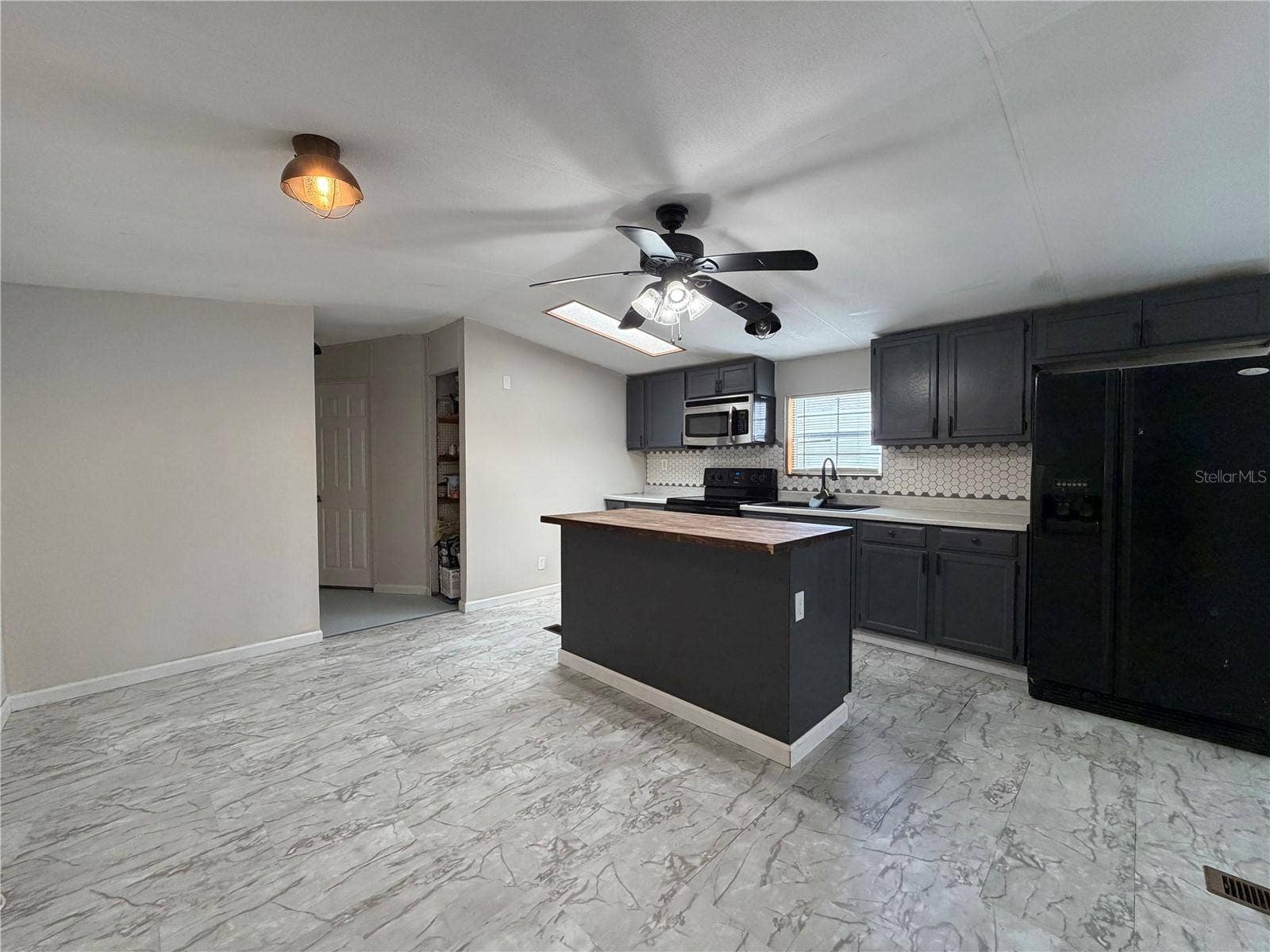 1133 AVENUE G, Ormond Beach, FL 32174 1133 AVENUE G, Ormond Beach, FL 32174