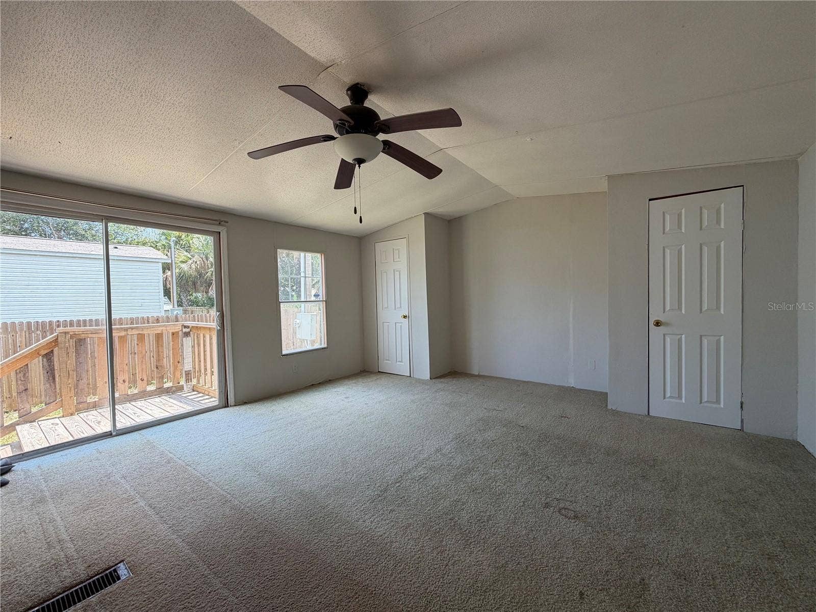 1133 AVENUE G, Ormond Beach, FL 32174 1133 AVENUE G, Ormond Beach, FL 32174
