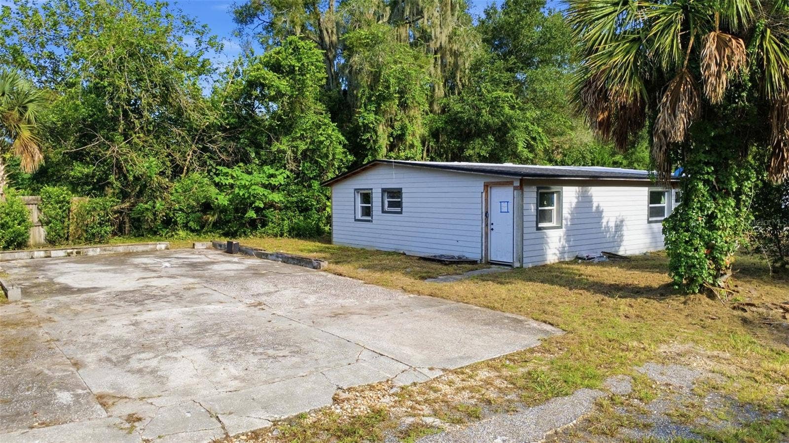 921 S SALISBURY AVENUE, Deland, FL 32720