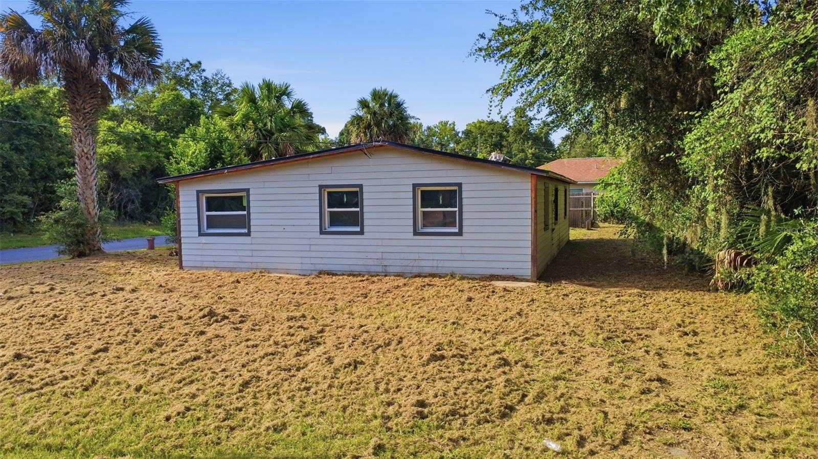 921 S SALISBURY AVENUE, Deland, FL 32720