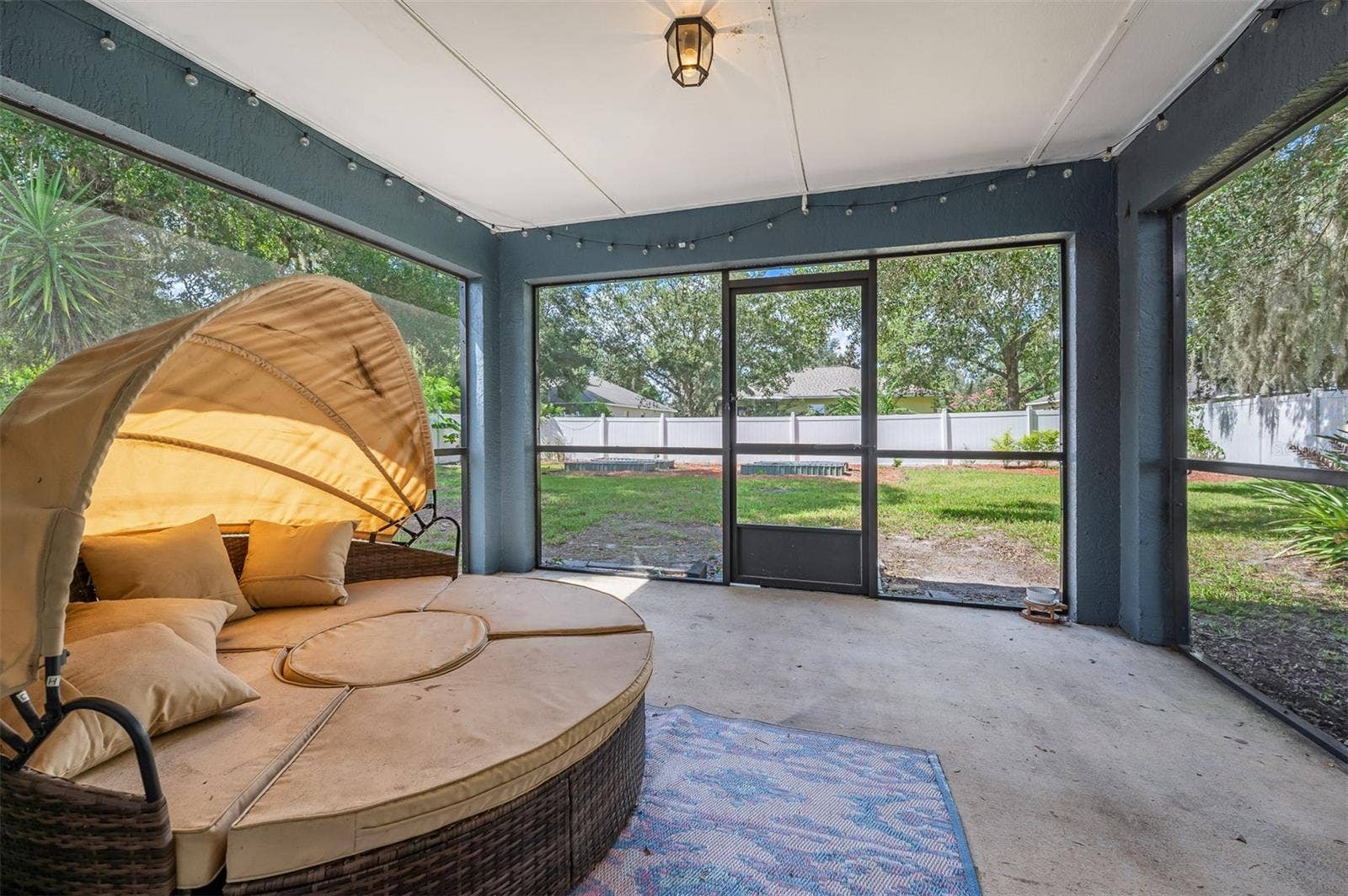 1031 E WALTS AVENUE, Deland, FL 32724