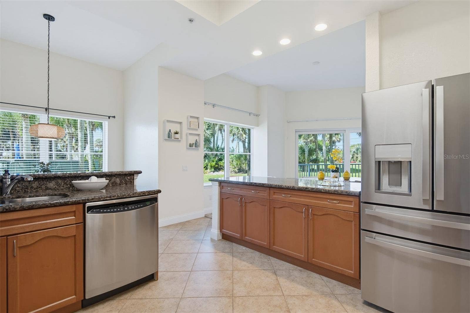 2 OCEANS WEST BOULEVARD, #103, Daytona Beach Shores, FL 32118