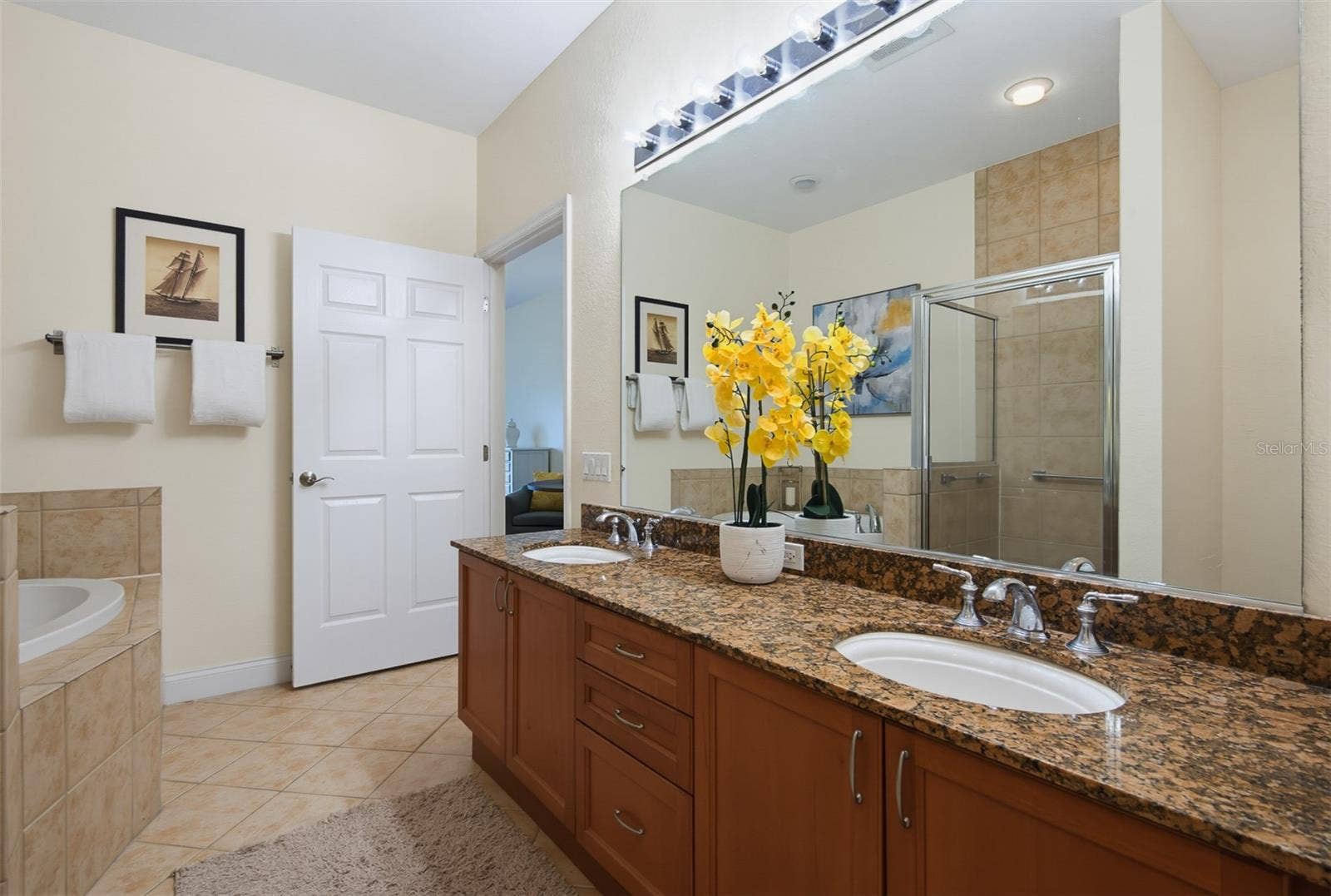 2 OCEANS WEST BOULEVARD, #103, Daytona Beach Shores, FL 32118