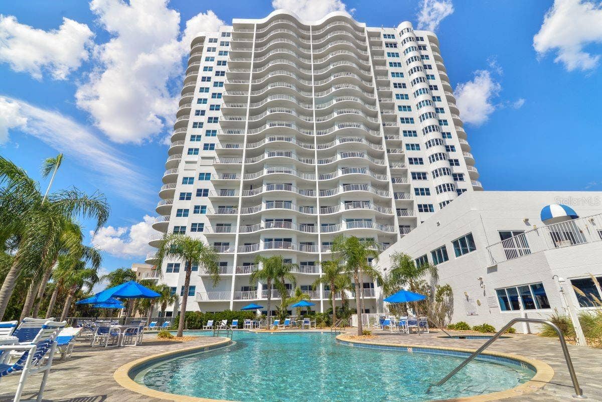 2 OCEANS WEST BOULEVARD, #103, Daytona Beach Shores, FL 32118