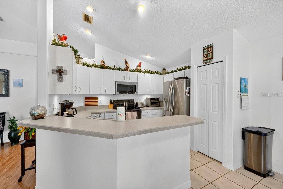 15 PINE CEDAR DRIVE, Palm Coast, FL 32164 15 PINE CEDAR DRIVE, Palm Coast, FL 32164