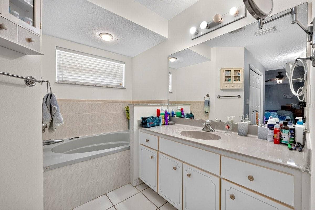 15 PINE CEDAR DRIVE, Palm Coast, FL 32164 15 PINE CEDAR DRIVE, Palm Coast, FL 32164