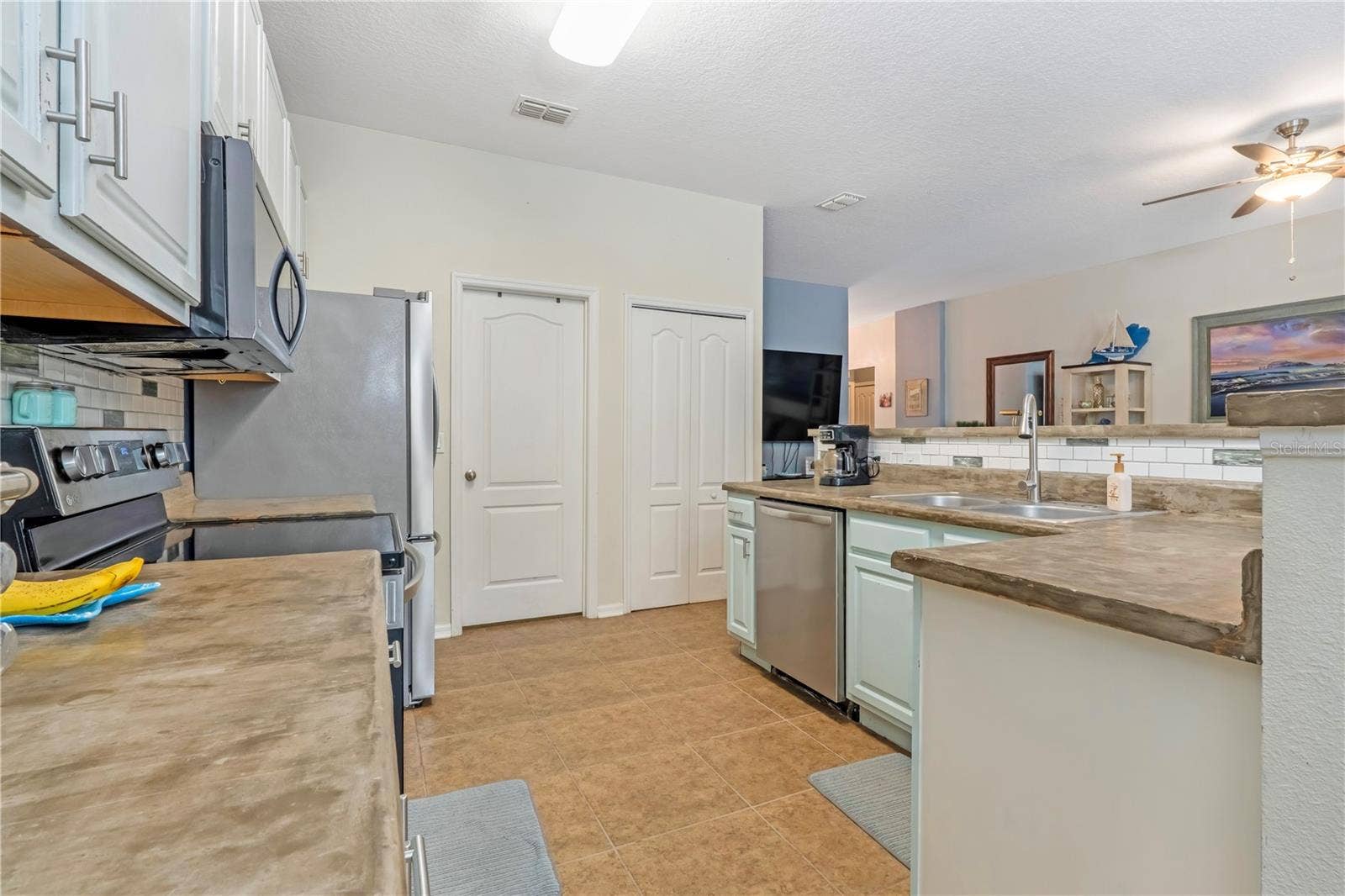 3923 SUNSET COVE DRIVE, Port Orange, FL 32129 3923 SUNSET COVE DRIVE, Port Orange, FL 32129