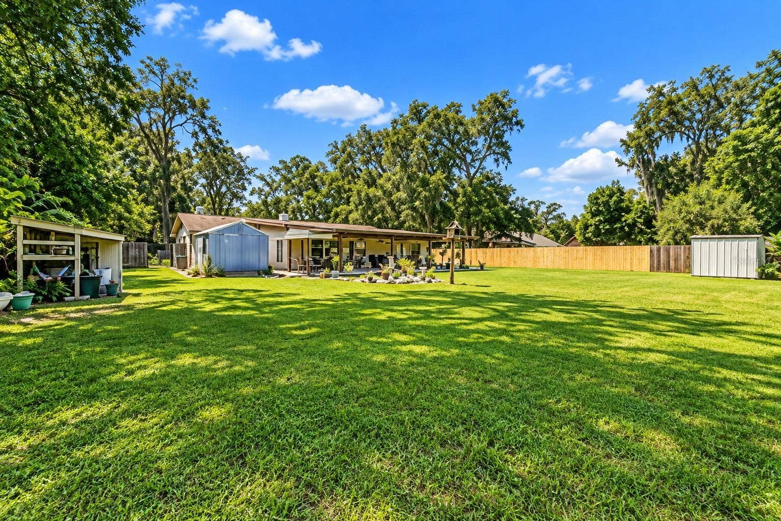 1555 ROWE LANE, Deland, FL 32720