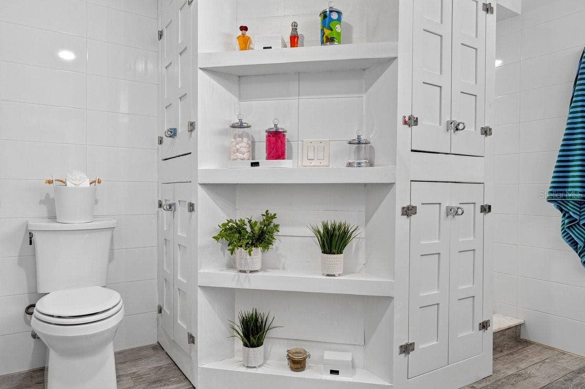 3797 S ATLANTIC AVENUE, #202, Daytona Beach Shores, FL 32118 Primary Bathroom