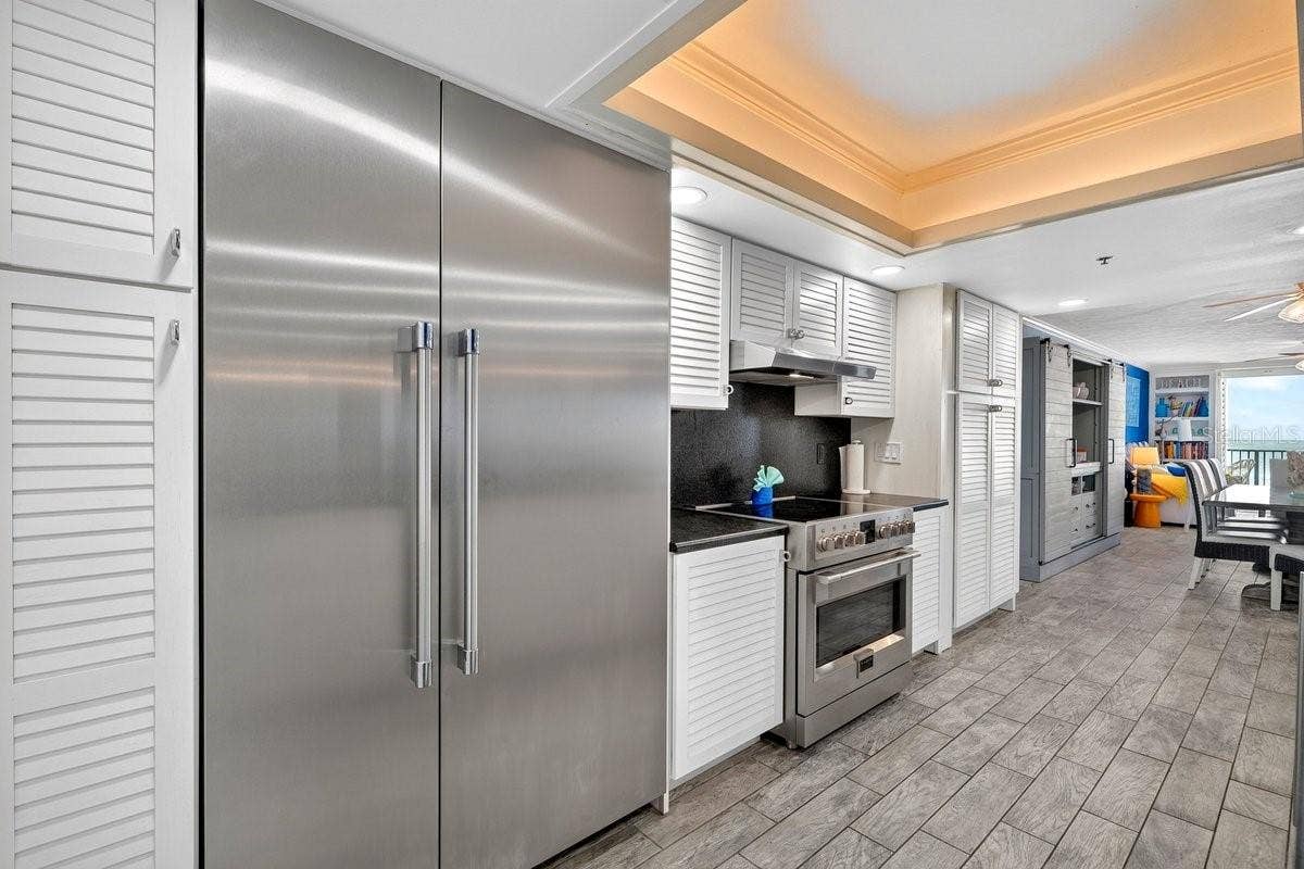 3797 S ATLANTIC AVENUE, #202, Daytona Beach Shores, FL 32118 High End Kitchen Appliances