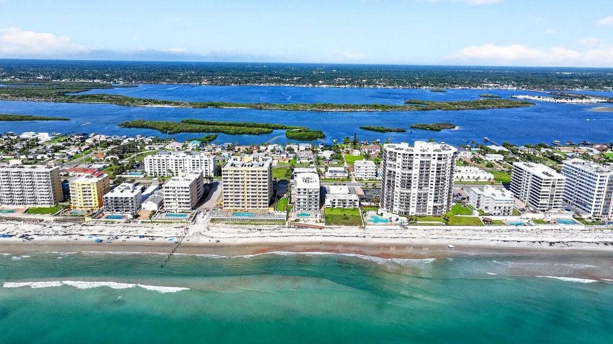 3797 S ATLANTIC AVENUE, #202, Daytona Beach Shores, FL 32118 Daytona Beach Shores, FL