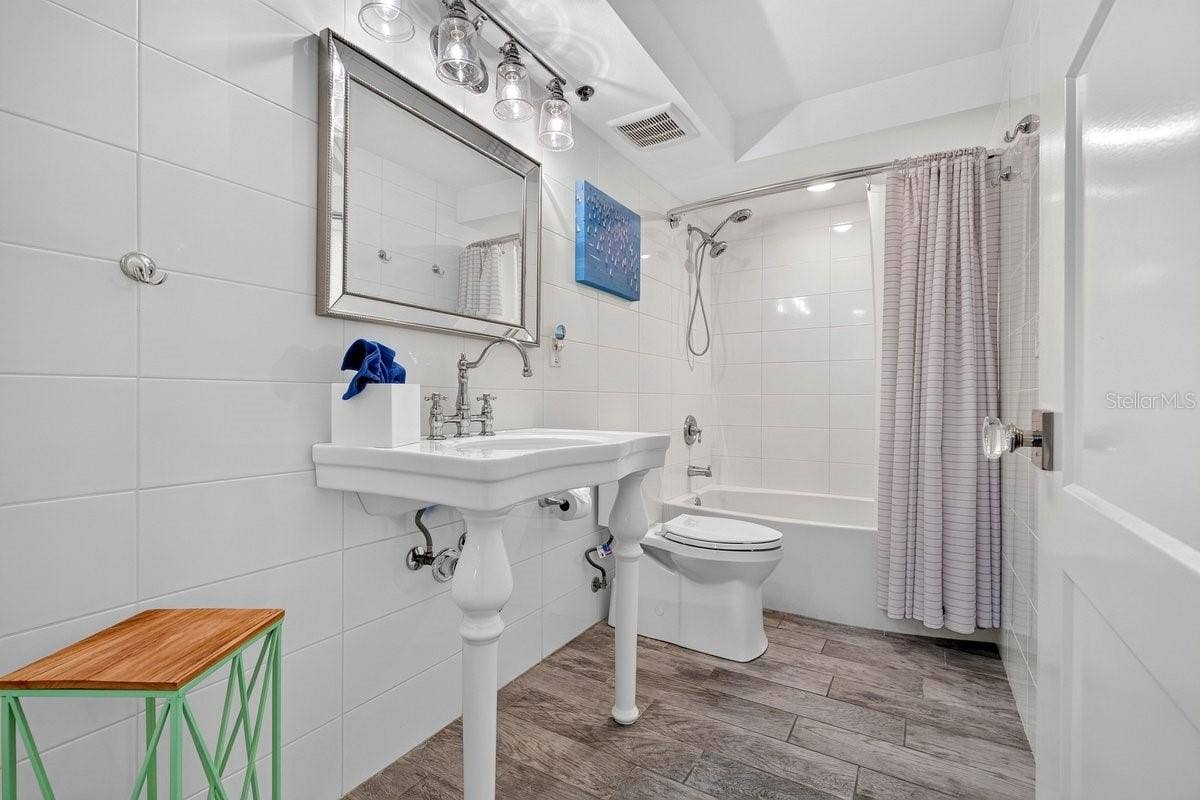 3797 S ATLANTIC AVENUE, #202, Daytona Beach Shores, FL 32118 Guest Bathroom