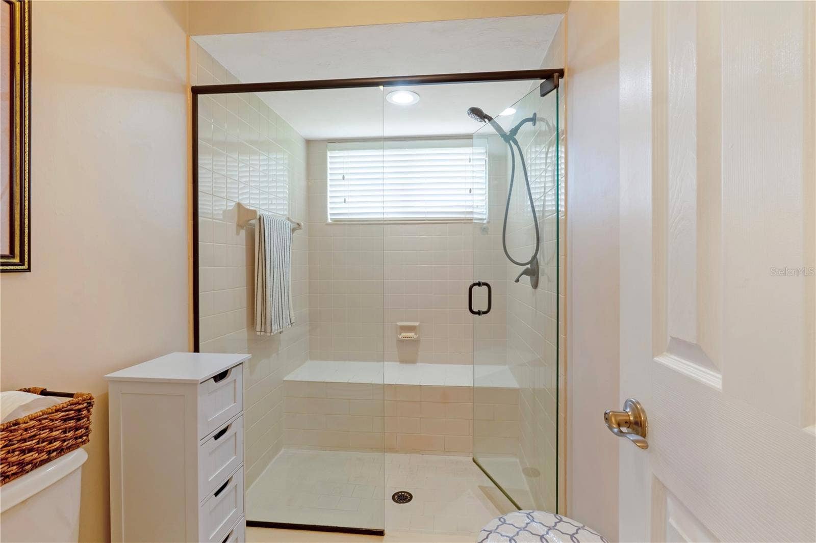 150 BLUE HERON DRIVE, #B, Daytona Beach, FL 32119 Primary Bathroom