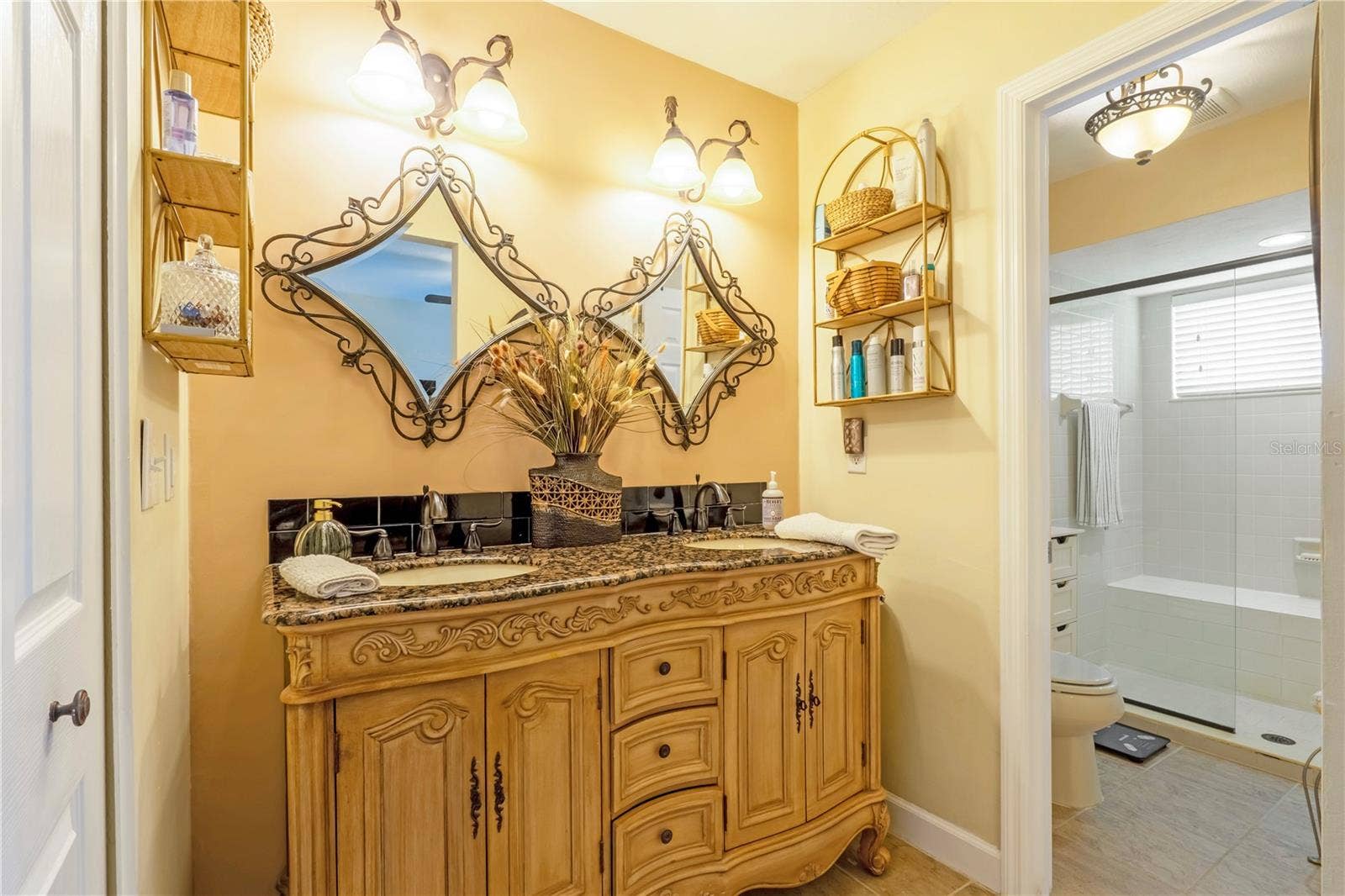 150 BLUE HERON DRIVE, #B, Daytona Beach, FL 32119 Primary Bathroom