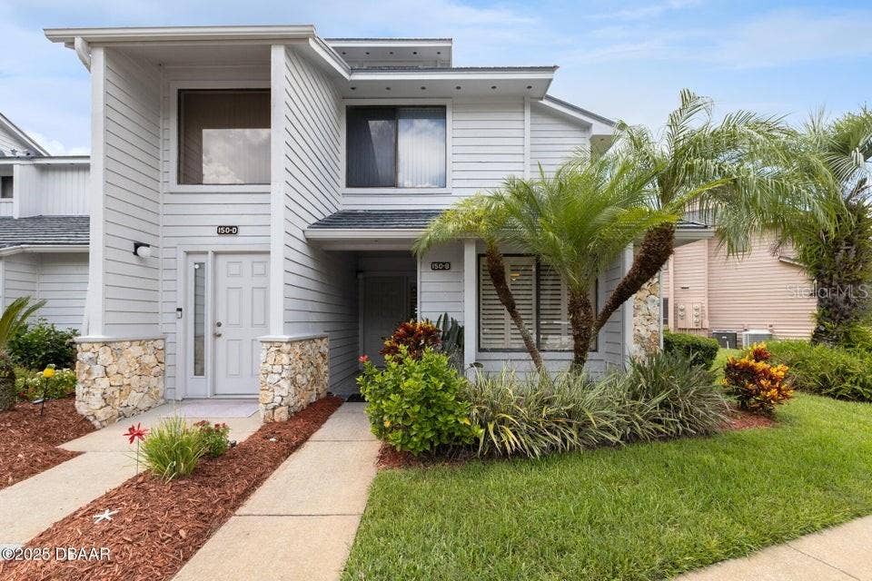 150 BLUE HERON DRIVE, #B, Daytona Beach, FL 32119 150 BLUE HERON DRIVE, #B, Daytona Beach, FL 32119