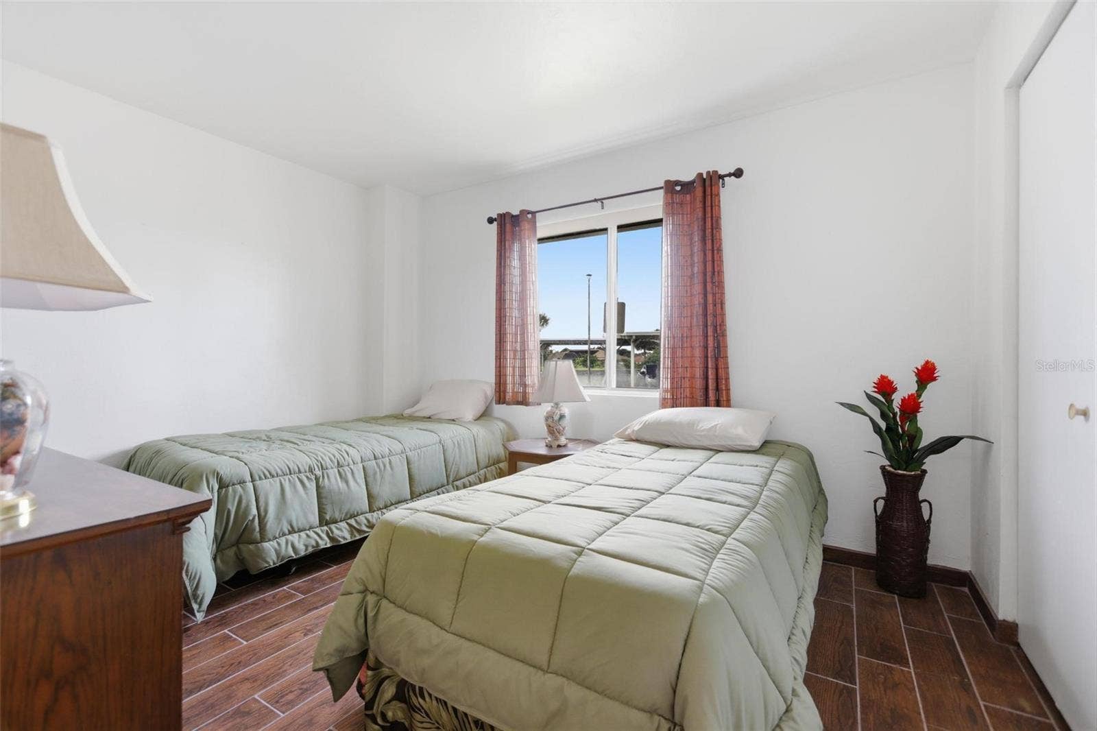 2860 OCEAN SHORE BOULEVARD, #1010, Ormond By The Sea, FL 32176