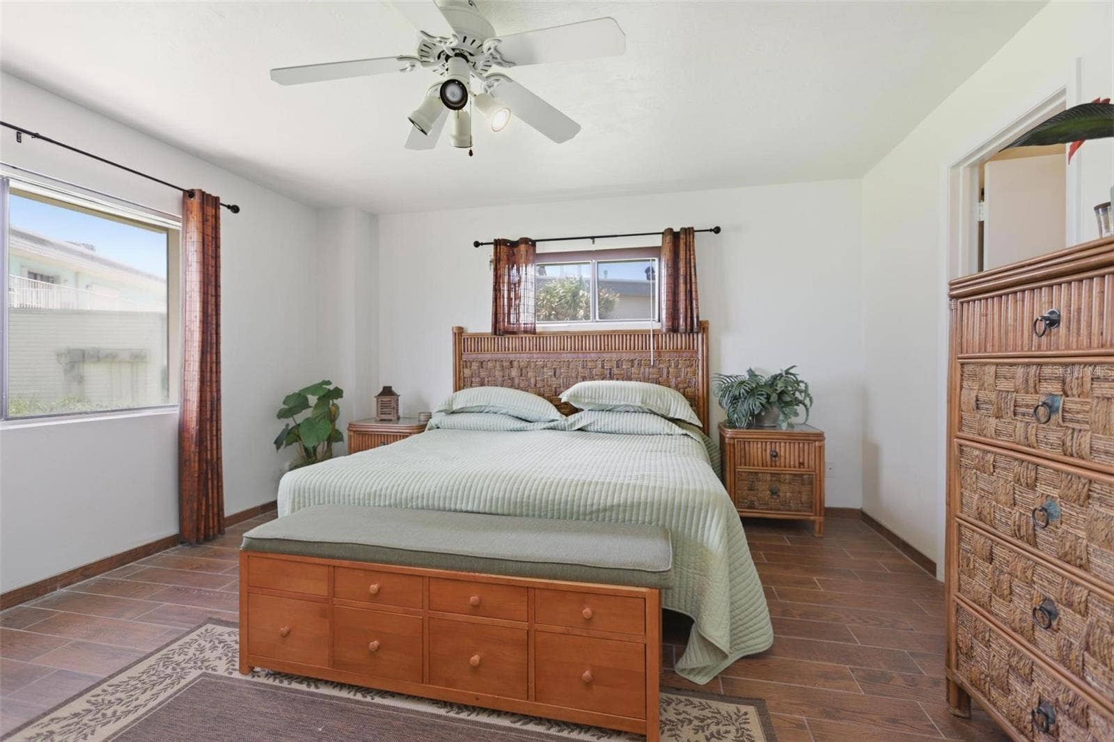 2860 OCEAN SHORE BOULEVARD, #1010, Ormond By The Sea, FL 32176