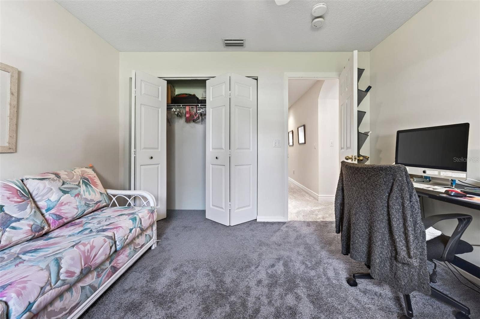 21 GREENVALE DRIVE, Ormond Beach, FL 32174 21 GREENVALE DRIVE, Ormond Beach, FL 32174