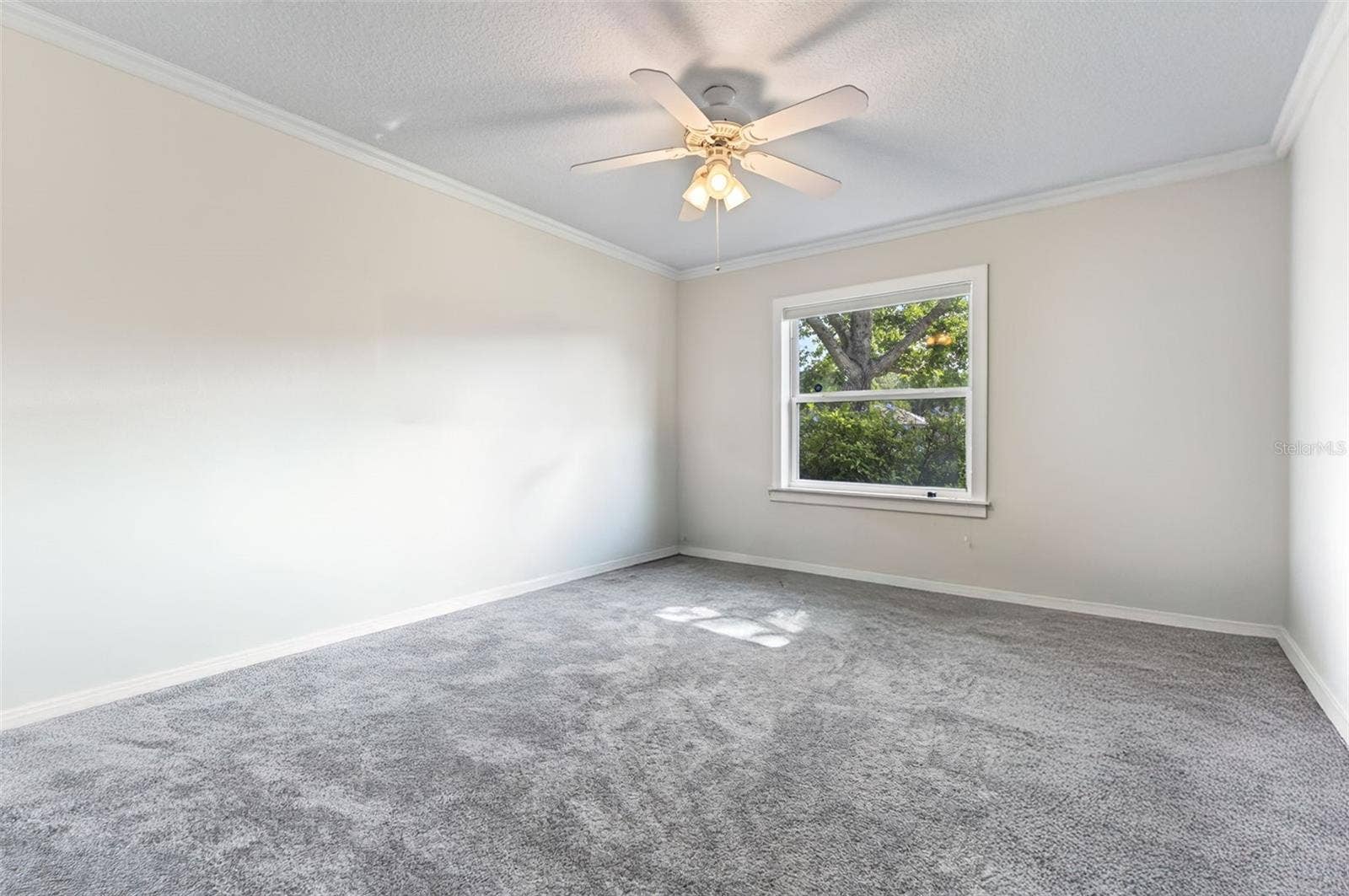 21 GREENVALE DRIVE, Ormond Beach, FL 32174 21 GREENVALE DRIVE, Ormond Beach, FL 32174