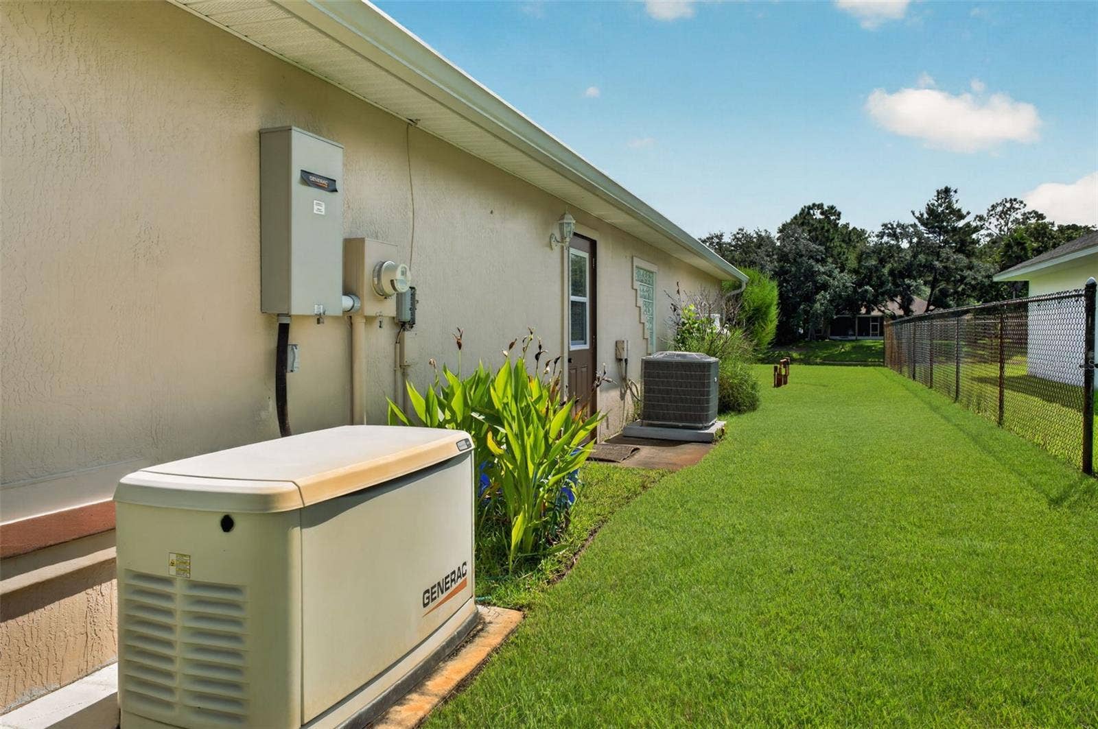 21 GREENVALE DRIVE, Ormond Beach, FL 32174 21 GREENVALE DRIVE, Ormond Beach, FL 32174
