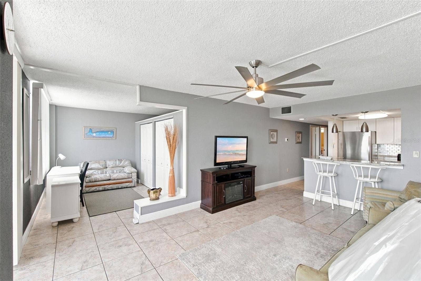 935 N HALIFAX AVENUE, #604, Daytona Beach, FL 32118 935 N HALIFAX AVENUE, #604, Daytona Beach, FL 32118