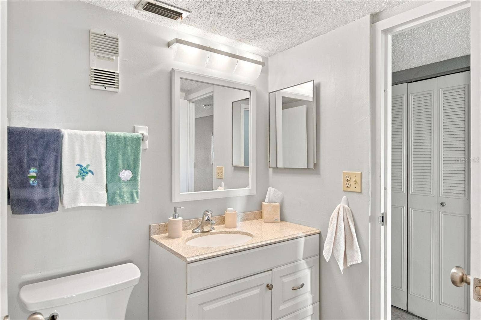 935 N HALIFAX AVENUE, #604, Daytona Beach, FL 32118 935 N HALIFAX AVENUE, #604, Daytona Beach, FL 32118