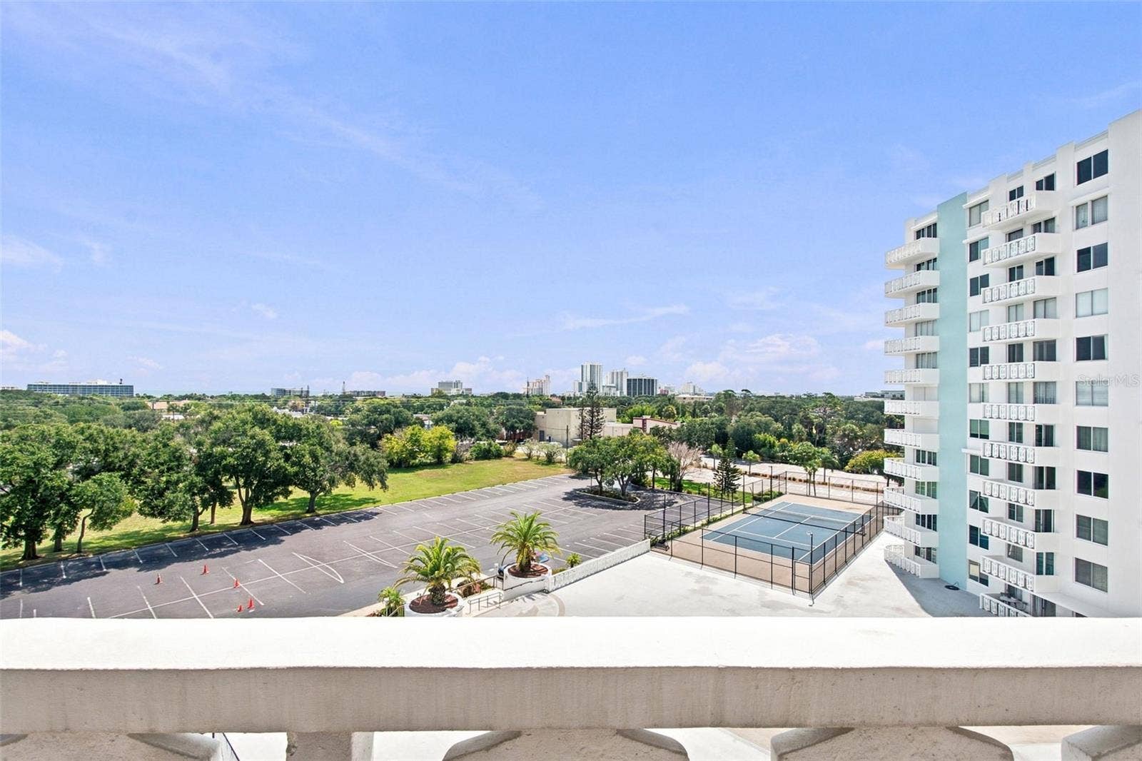 935 N HALIFAX AVENUE, #604, Daytona Beach, FL 32118 935 N HALIFAX AVENUE, #604, Daytona Beach, FL 32118