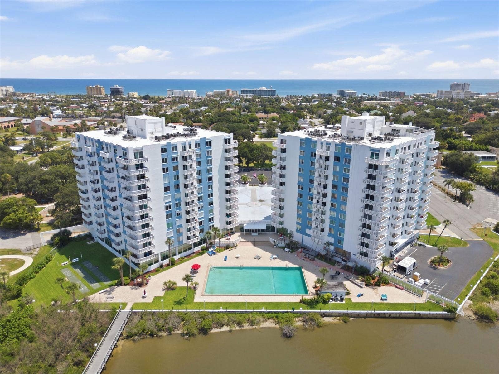 935 N HALIFAX AVENUE, #604, Daytona Beach, FL 32118 935 N HALIFAX AVENUE, #604, Daytona Beach, FL 32118