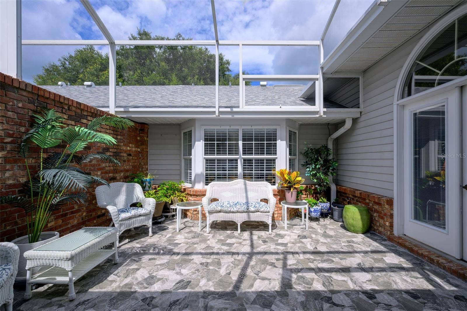 2525 S GLEN EAGLES DRIVE, Deland, FL 32724