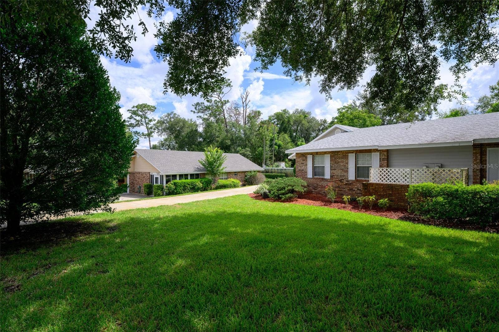 2525 S GLEN EAGLES DRIVE, Deland, FL 32724