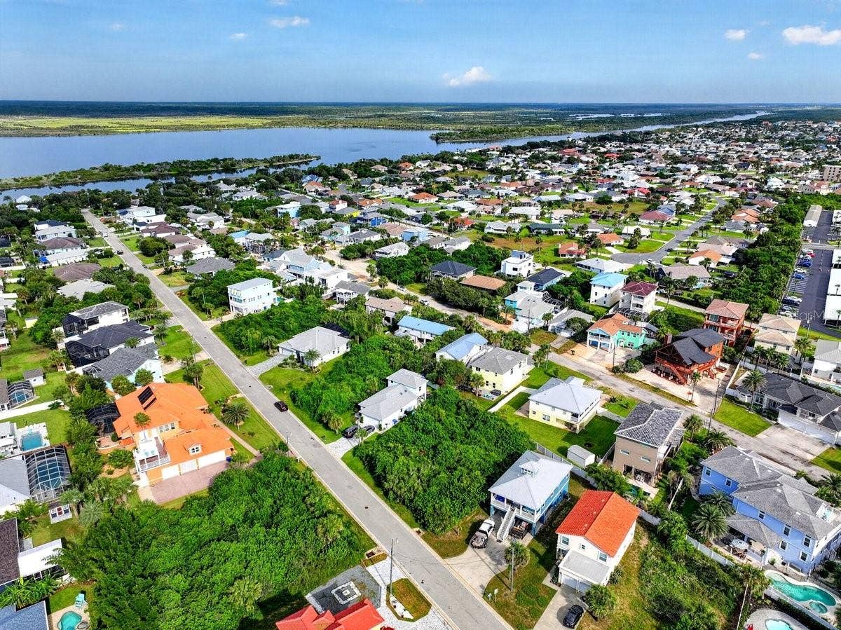 115 CAPRI DRIVE, Ormond Beach, FL 32176 115 CAPRI DRIVE, Ormond Beach, FL 32176