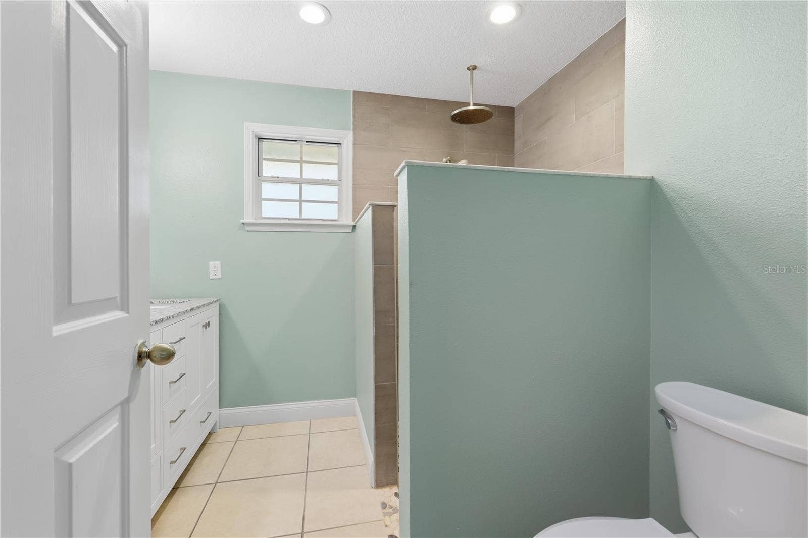 Primary Bedroom En Suite