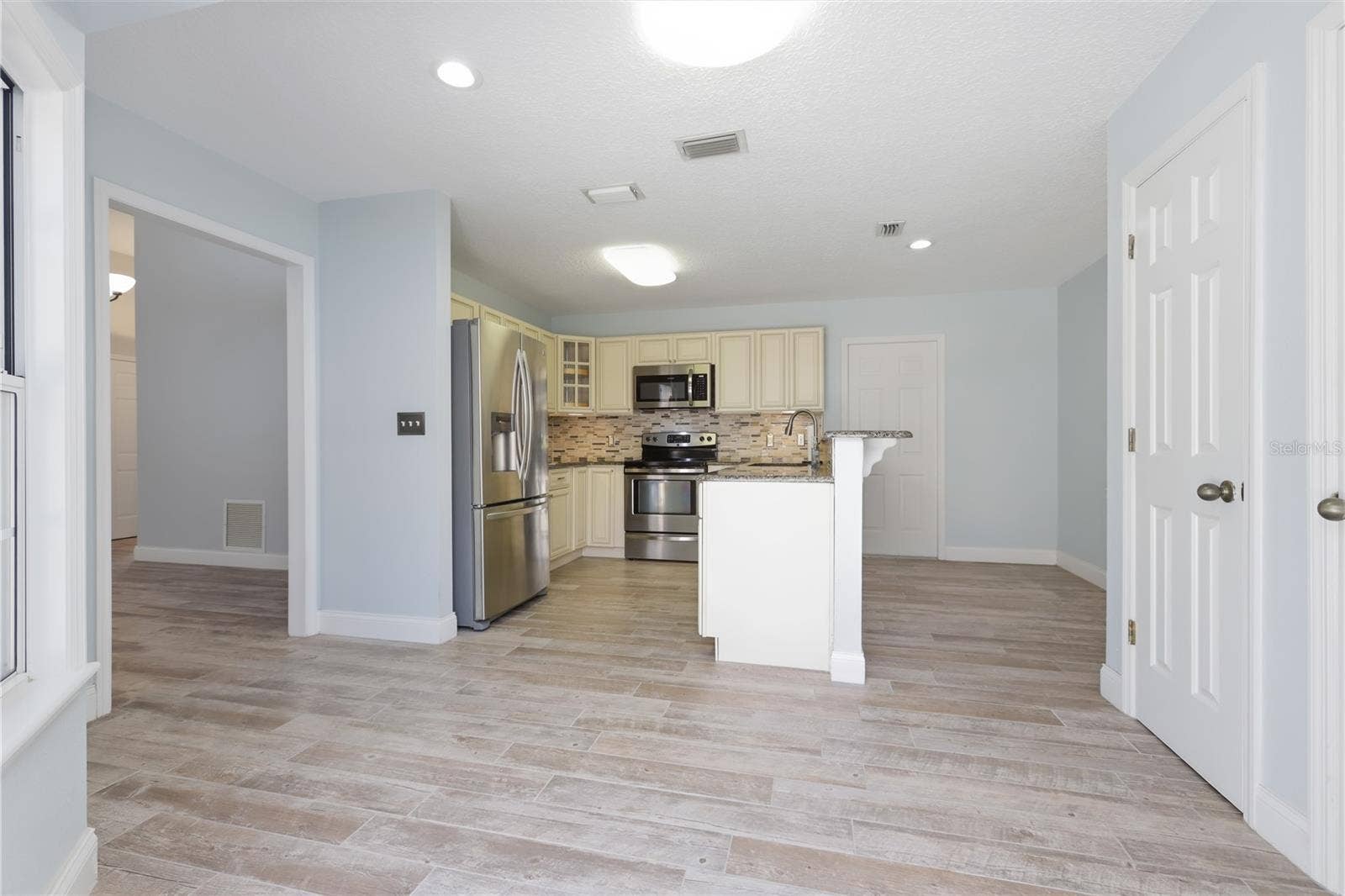 2500 S GLEN EAGLES DRIVE, Deland, FL 32724