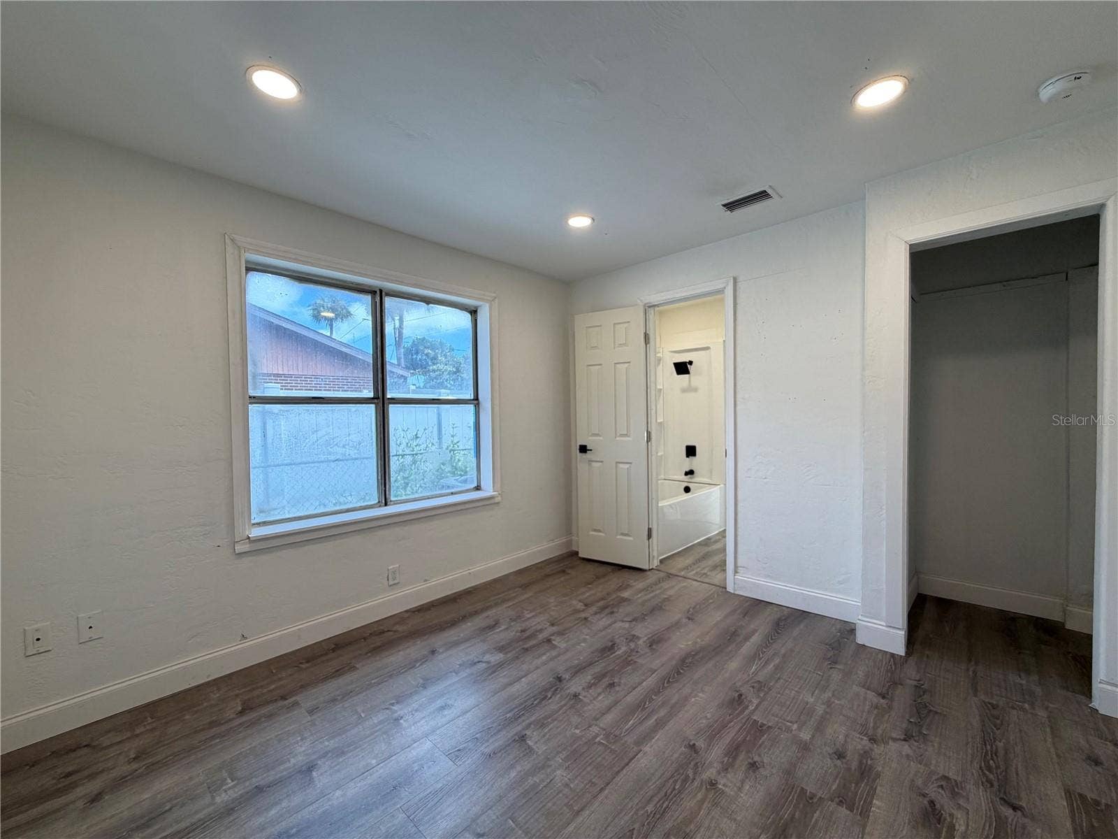 234 N ADAMS STREET, Daytona Beach, FL 32114 234 N ADAMS STREET, Daytona Beach, FL 32114