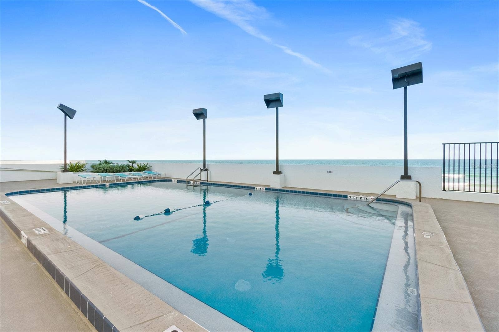 Oceanfront pool