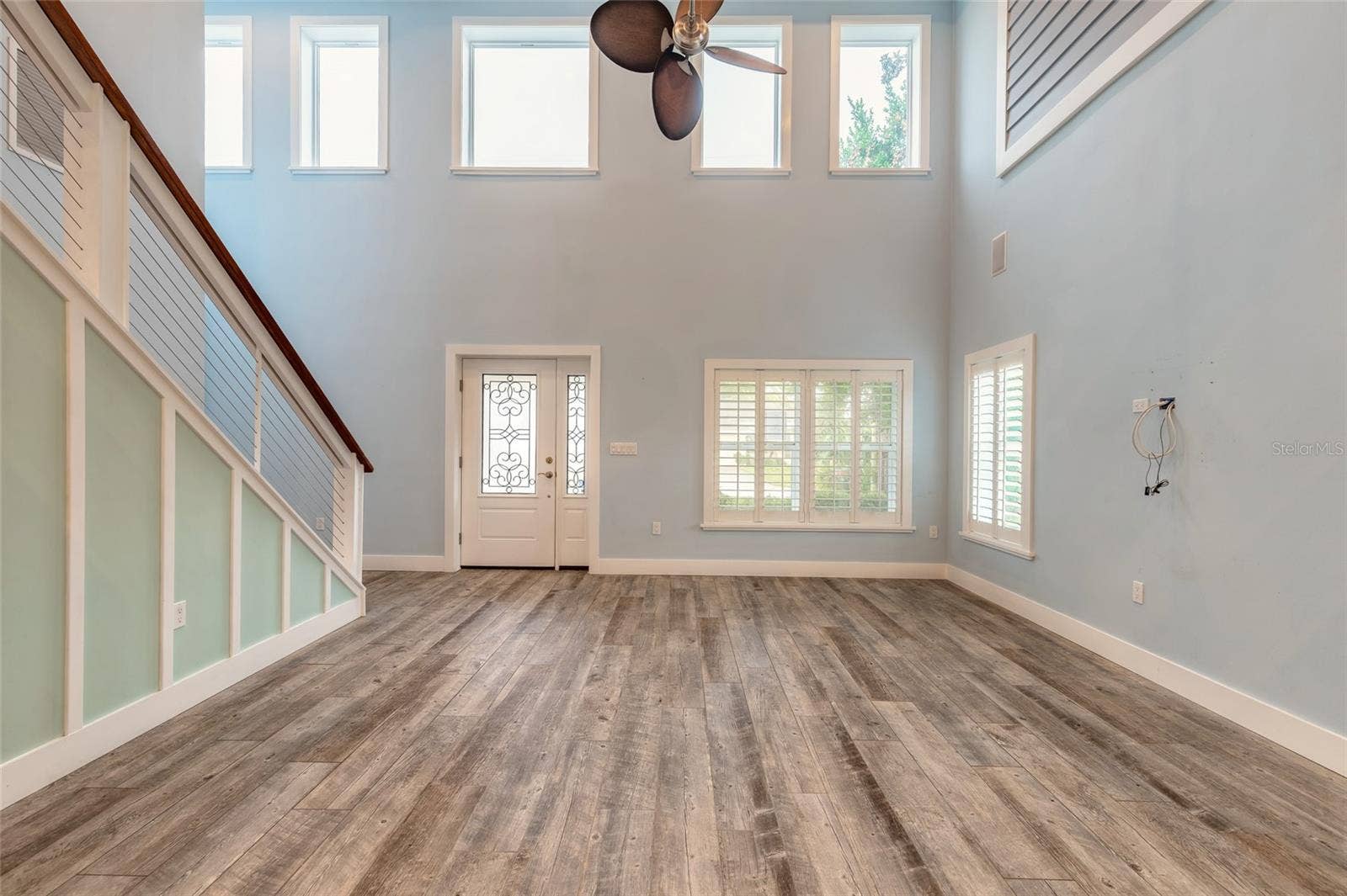 130 HERNANDEZ AVENUE, Ormond Beach, FL 32174 Living Room