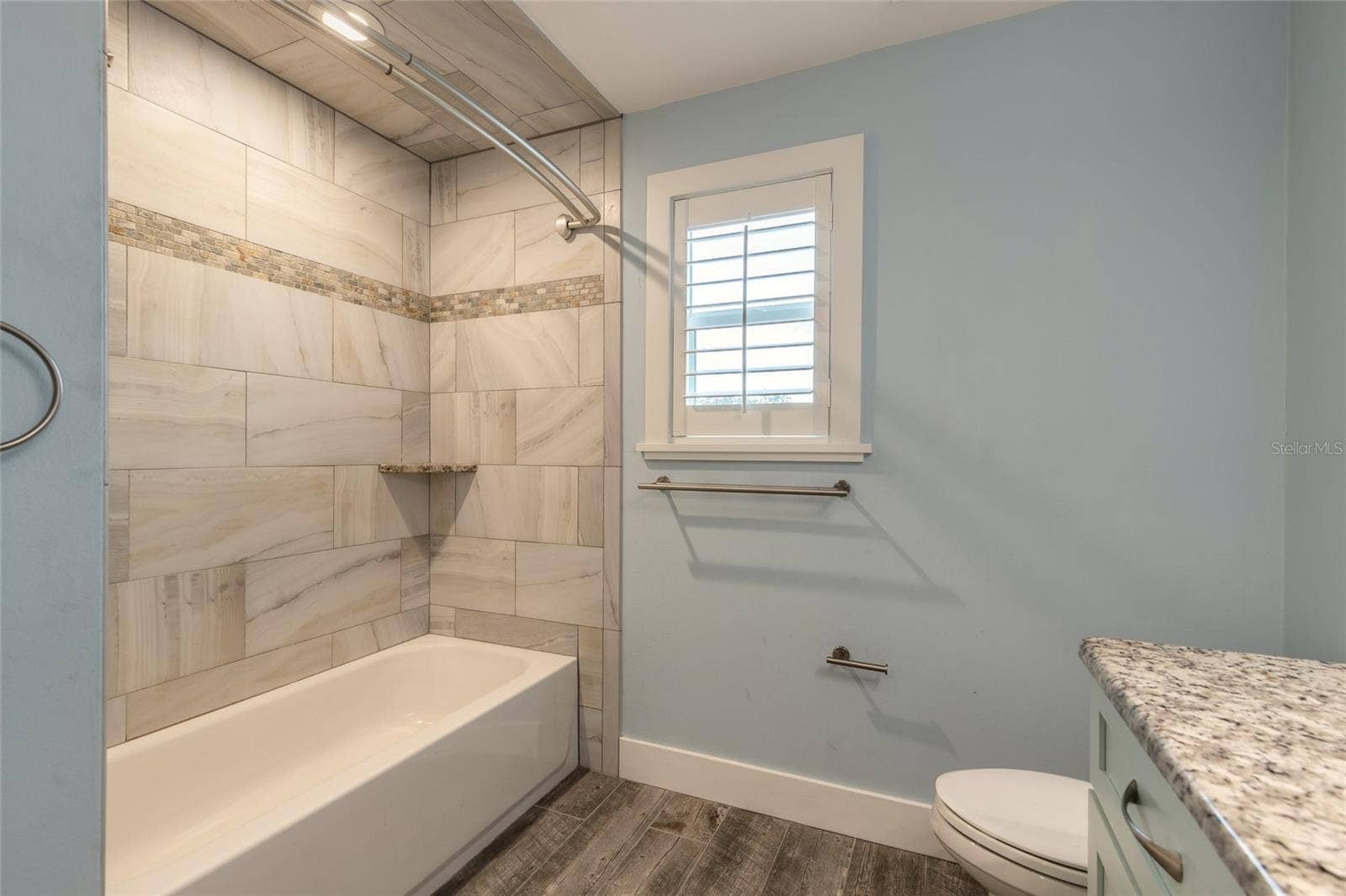 130 HERNANDEZ AVENUE, Ormond Beach, FL 32174 Guest Bath Shower