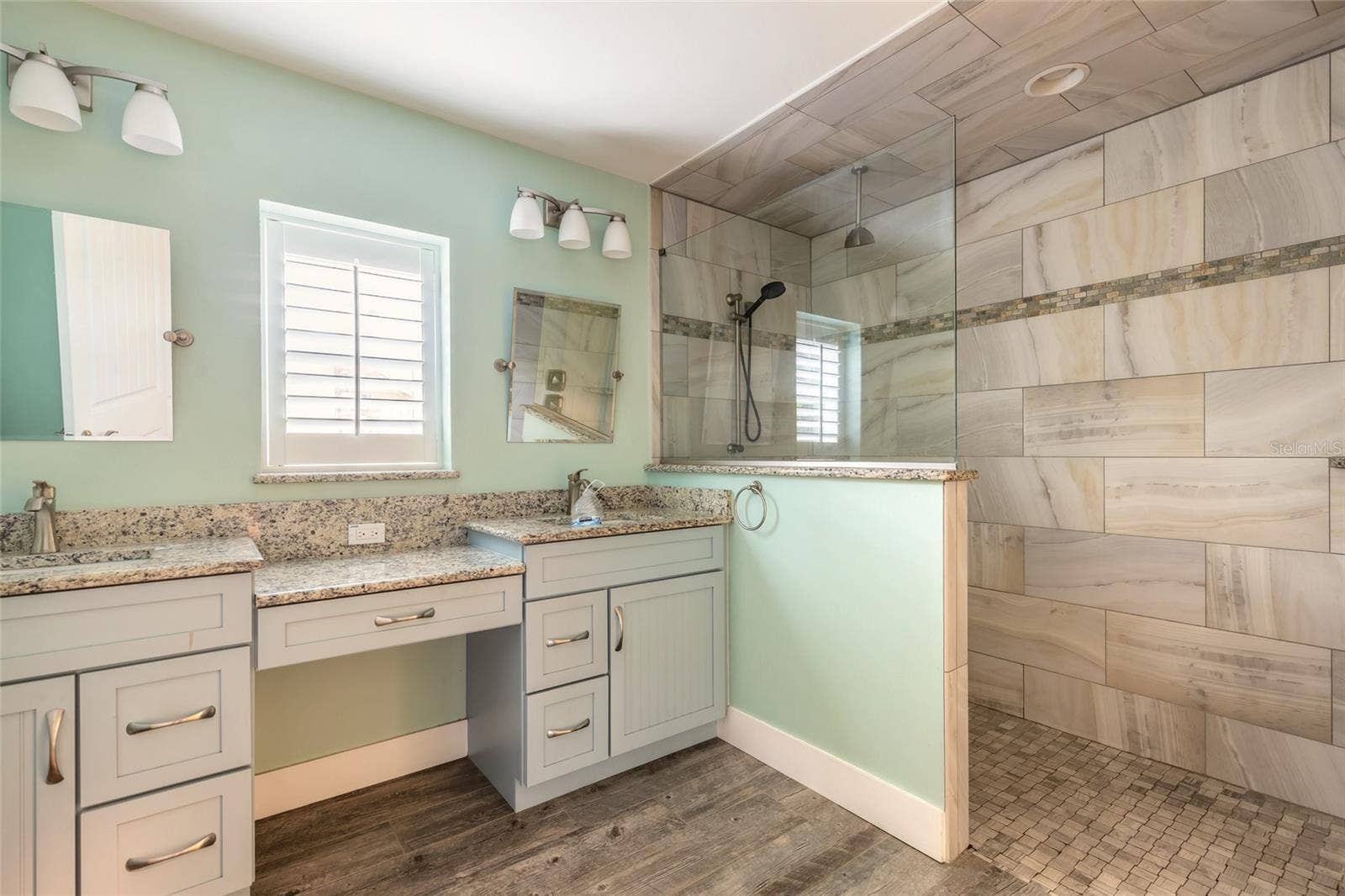 130 HERNANDEZ AVENUE, Ormond Beach, FL 32174 Primary Bathroom