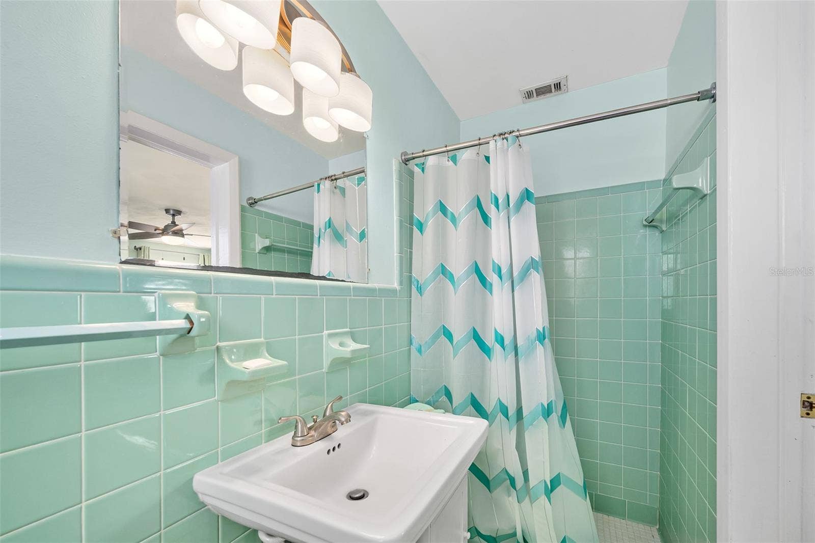 22 PLAZA DRIVE, Ormond Beach, FL 32176 2nd Primary Bath