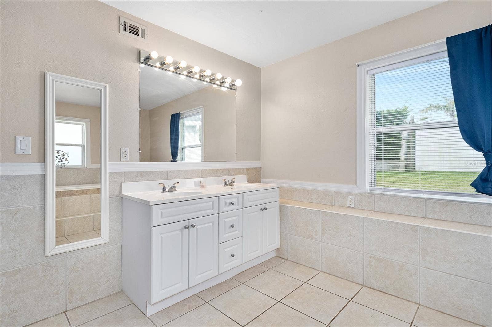 22 PLAZA DRIVE, Ormond Beach, FL 32176 1st Primary Bath