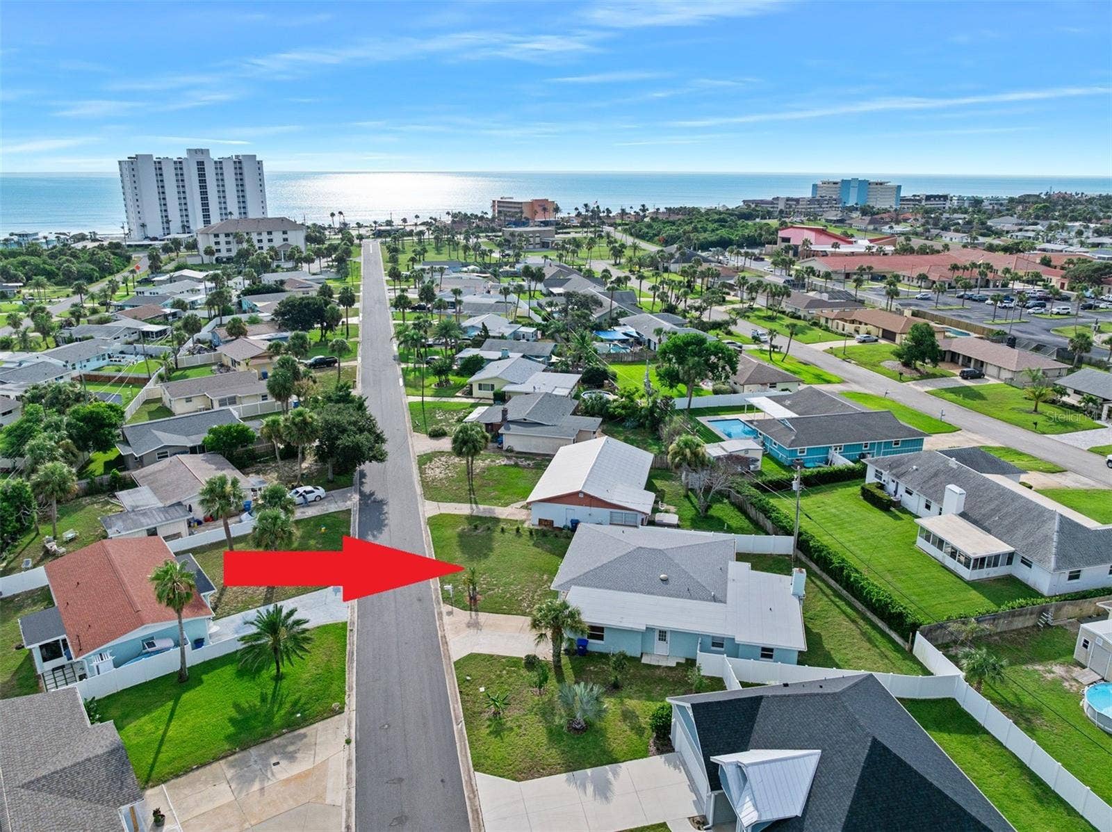 22 PLAZA DRIVE, Ormond Beach, FL 32176 Walking Distance to the BEACH!