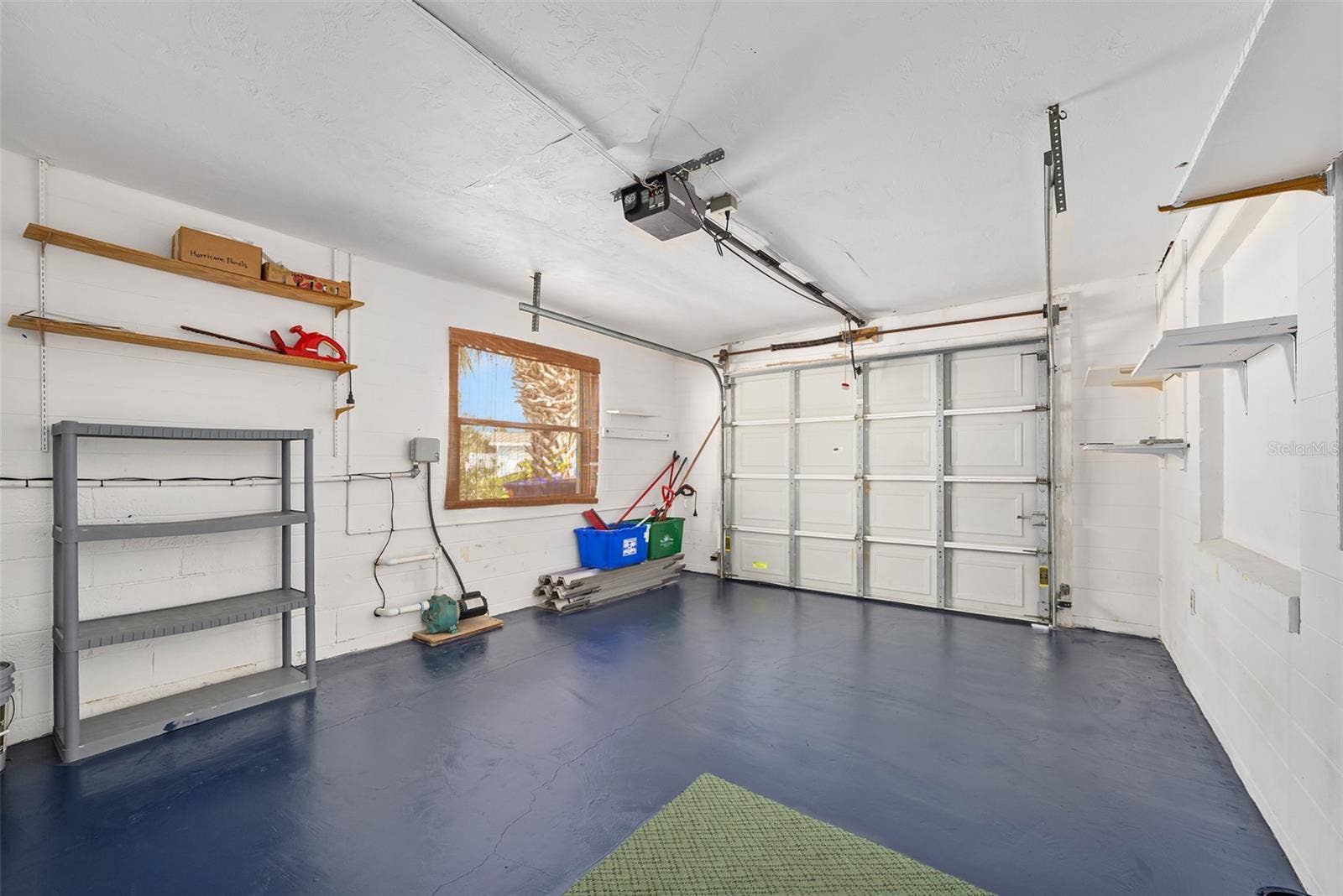 22 PLAZA DRIVE, Ormond Beach, FL 32176 Immaculate garage!