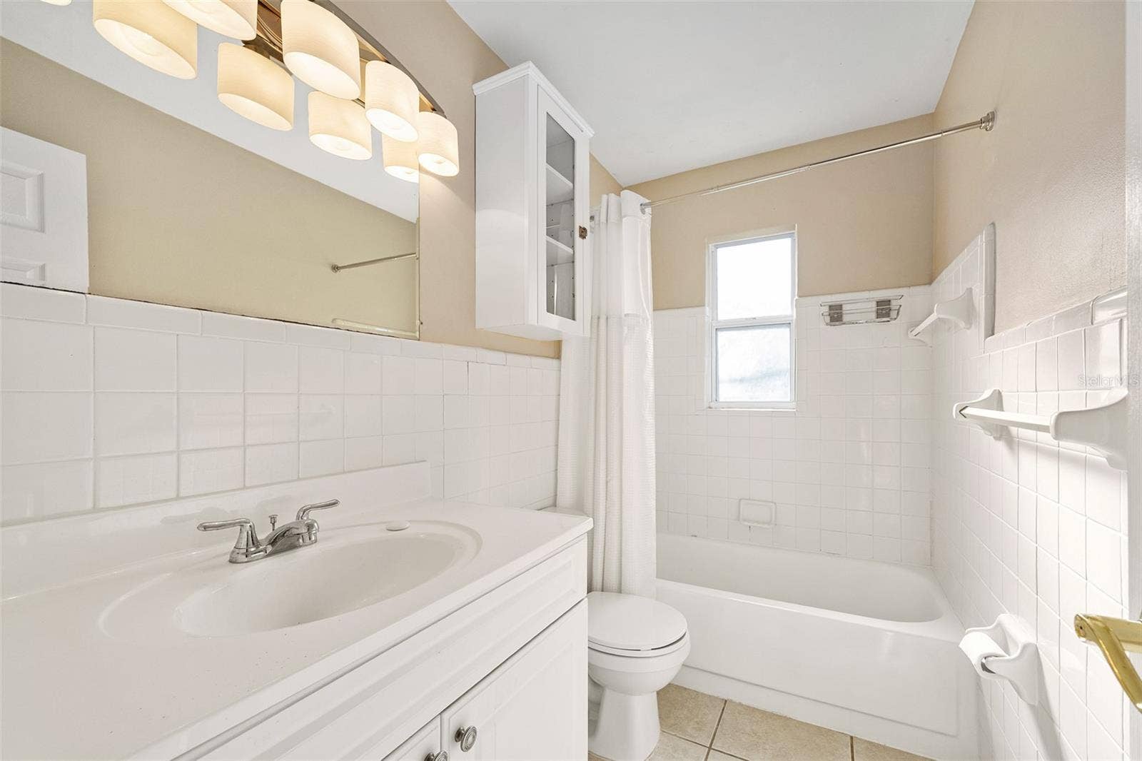 22 PLAZA DRIVE, Ormond Beach, FL 32176 Bath #3