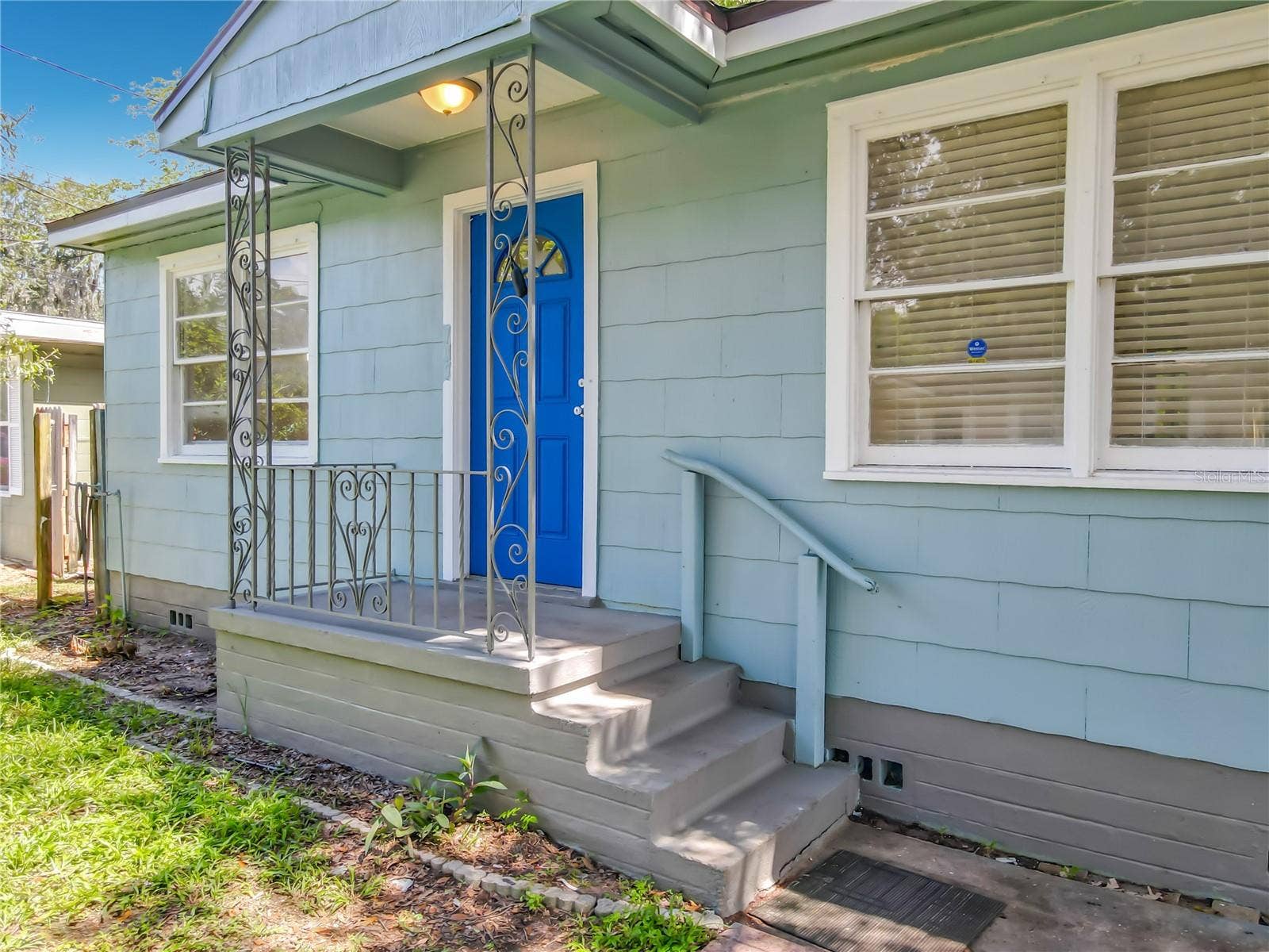 709 EDWARDS STREET, Daytona Beach, FL 32114 sturdy stairs